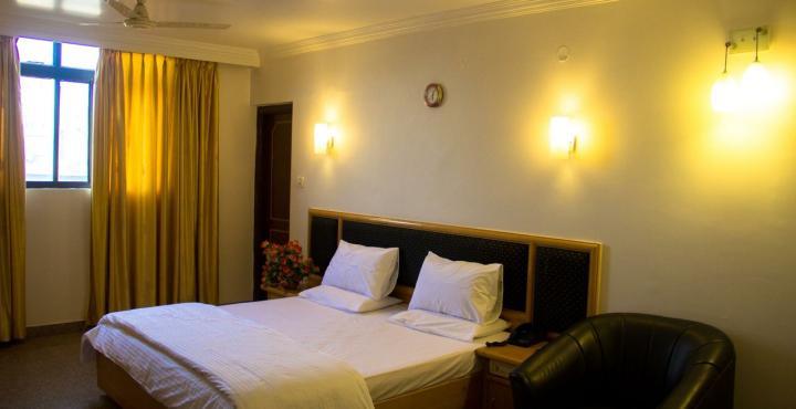 Oyo 539 Hotel Pearl Inn Bangalore Exteriör bild